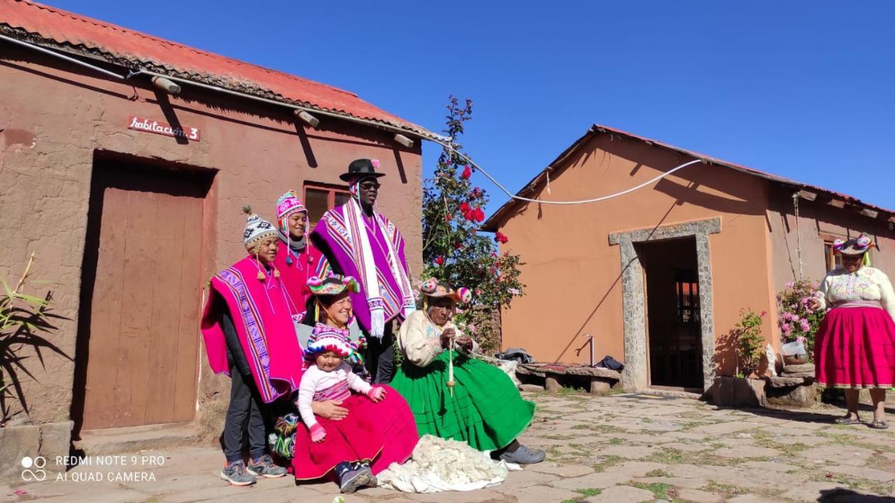 Hospedaje Rural La Florida en Llachon, Titicaca Puno Exterior foto